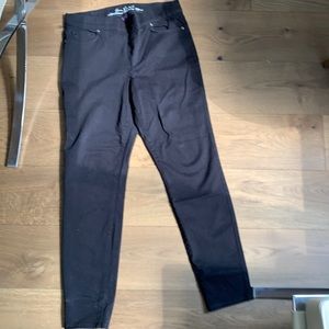 Gloria Vanderbilt slimming pants